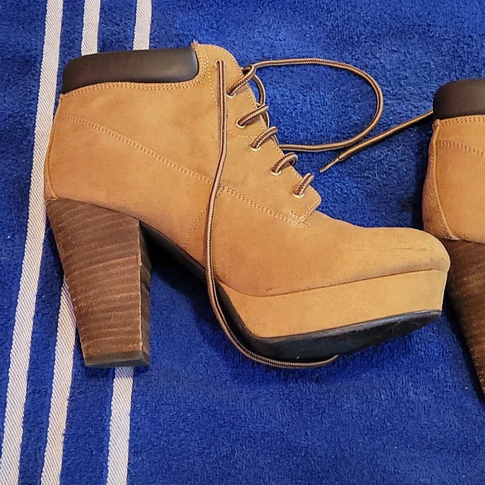Boots heel